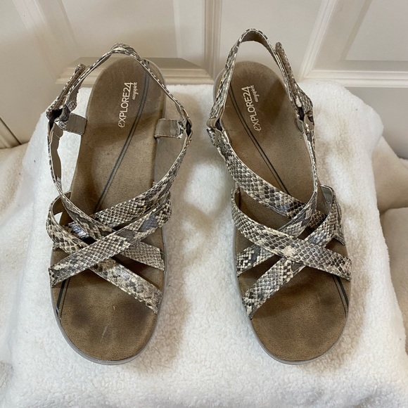 Easy Spirit sandals - Picture 2 of 5